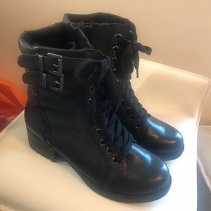 MIA moto boots